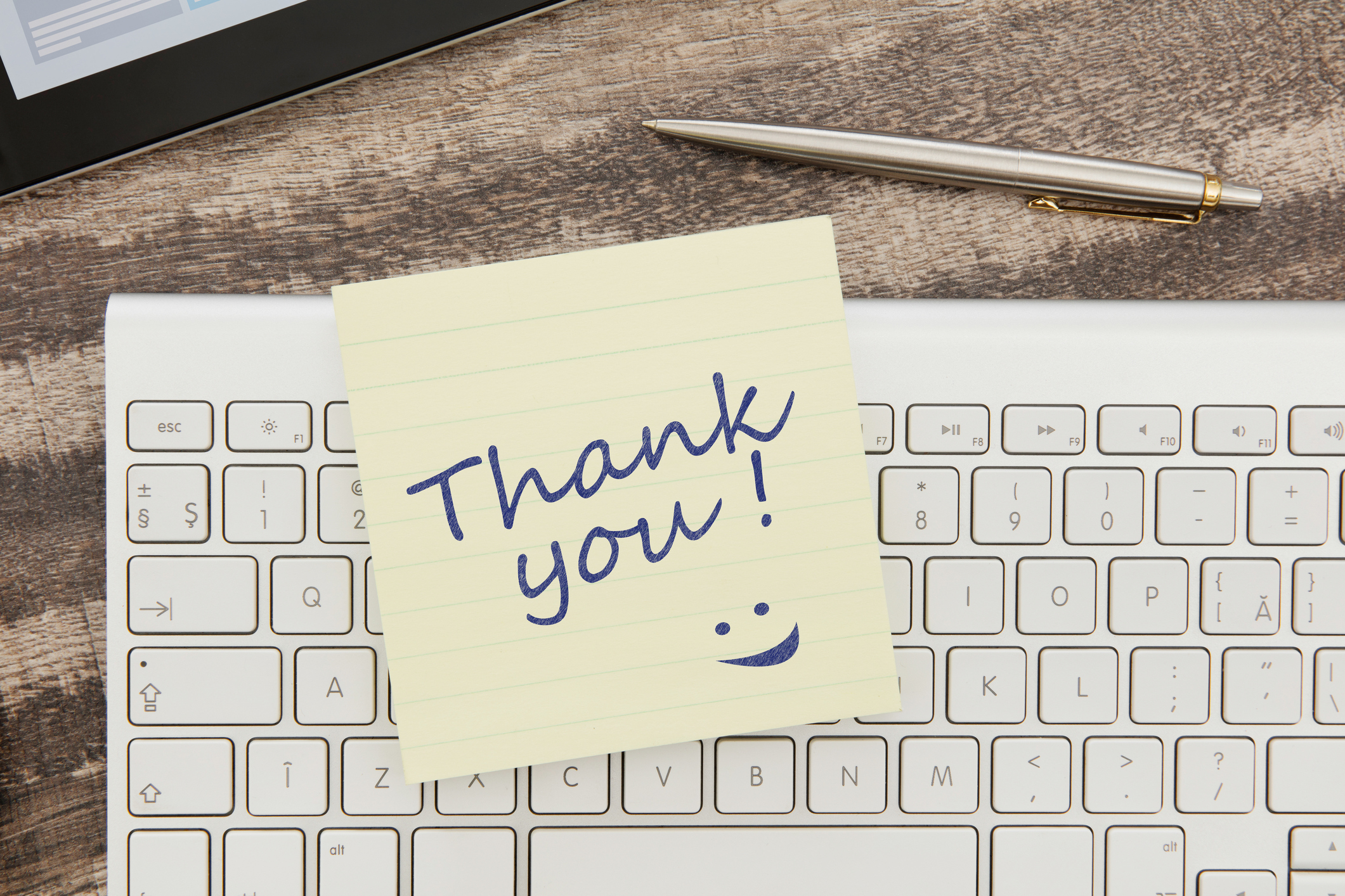 Thank you note on a keyboard
